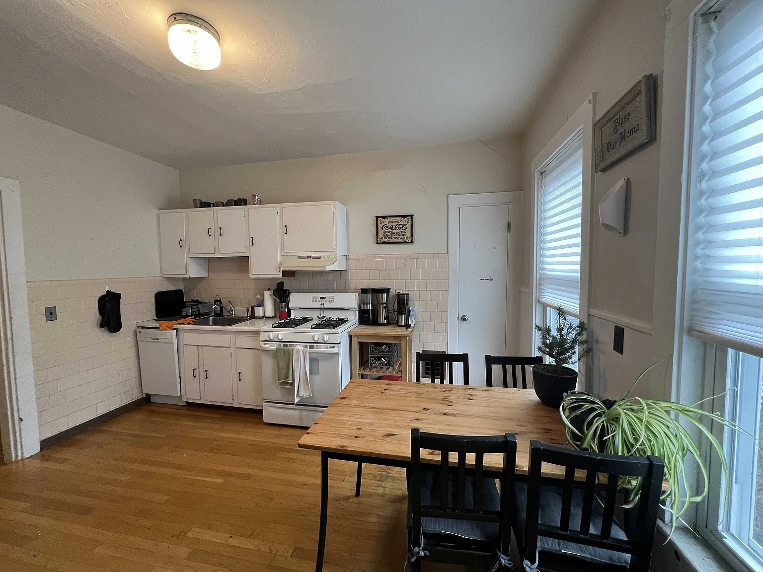 3 bed, $3,375 — Photo 3