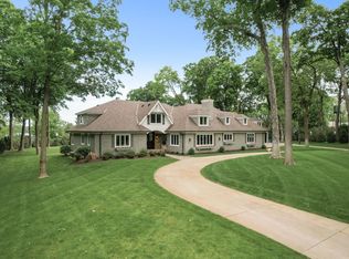 3220 Bohns Point Ln, Wayzata, MN 55391
