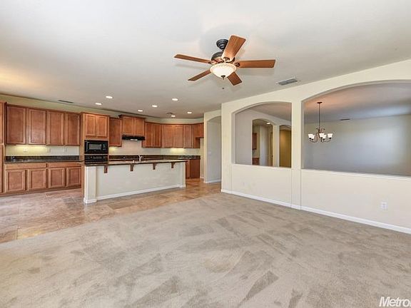 5th image of 4422 Menaggio Way