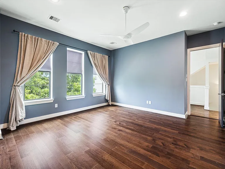 1703 Weber St — Photo 20