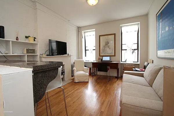 Rented by Citi Habitats | media 21