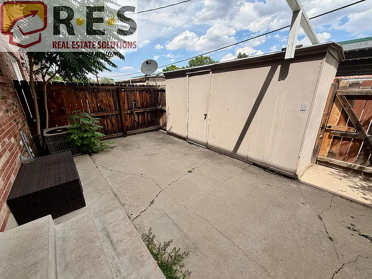 9032 E Lehigh Ave — Photo 12
