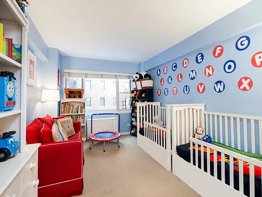 Sold by Sotheby's International Realty | media 4