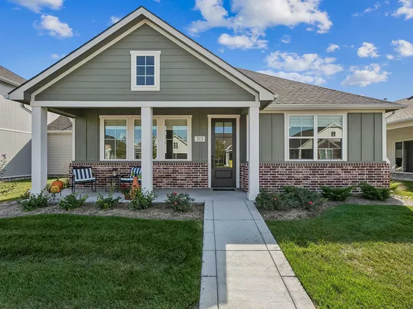313 W Boxthorn Dr, Andover, KS 67002
