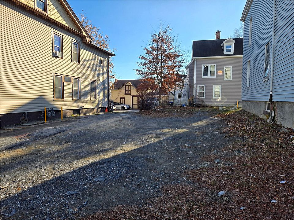 2nd image of 318 Church St