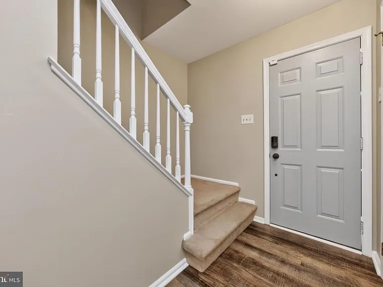105 Berger Rd — Photo 5