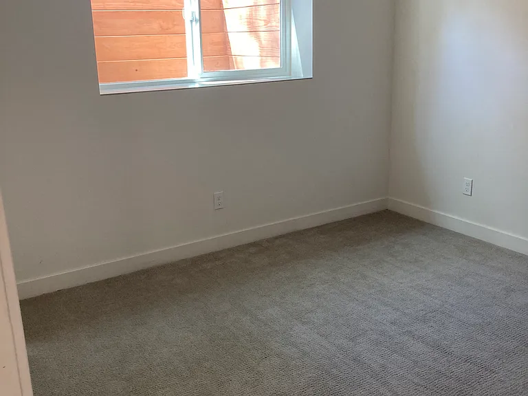 2535 N Garfield Ave #2535 — Photo 8
