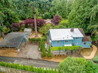 1921 Willow Ave NE, Bainbridge Island, WA
