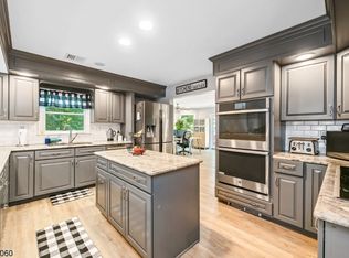 49 Brookwood Rd, Stanhope, NJ 07874