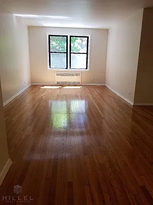 Rented by Hillel Realty Group | media 23