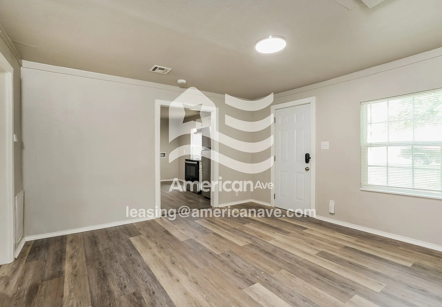 2 bed, 1.0 bath, 884 sqft, $1,047 — Photo 3