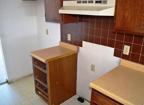 5th image of 13216 James Ave S