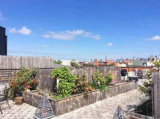 Rented by Gold-Stone Realty | media 41