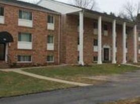 100 Everhard - Short-term rentals available