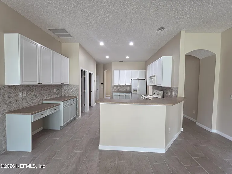 739 Wakemont Dr — Photo 14