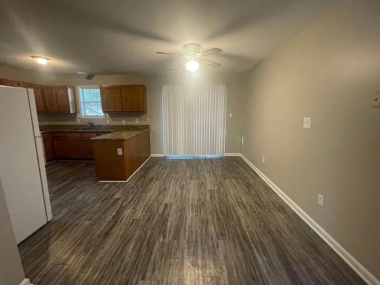 1620 Ervin Ln — Photo 7