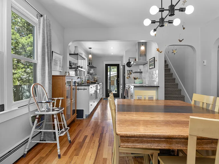 Dining Area looking into Kitchen