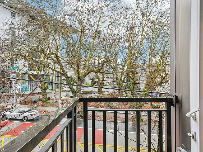 Broadcast Apartments — Photo 72