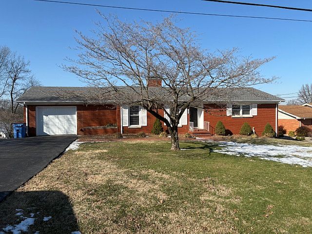 1st image of 107 Adairland Ct