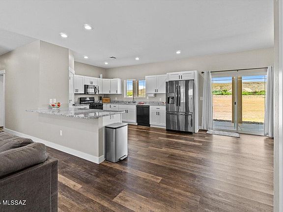 2nd image of 7926 W Tinsley Pl