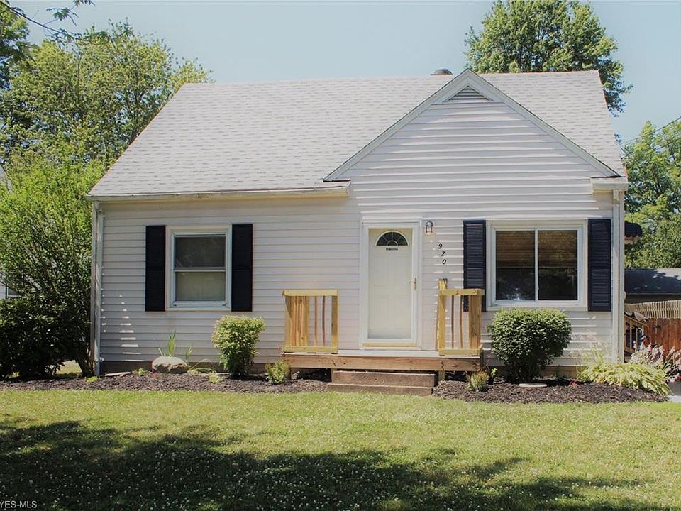 1st image of 970 Warwick Dr