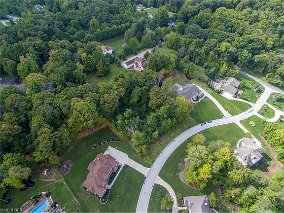 3rd image of 10540 Crooked Stick Dr