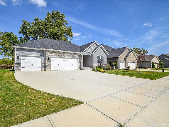 5th image of 2636 Shady Tree Dr