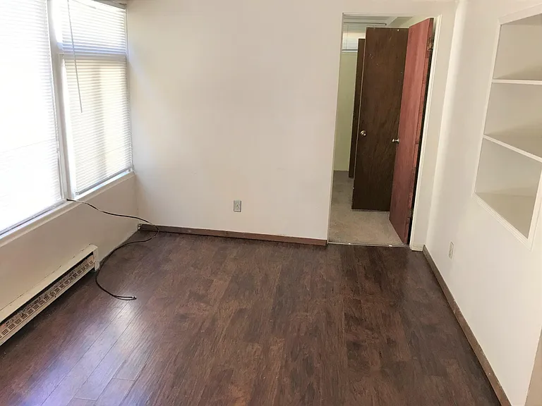 650 NE 42nd St #7 — Photo 2