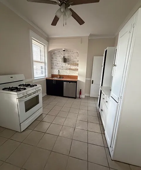 1512 Rosewood Ave #1 — Photo 5