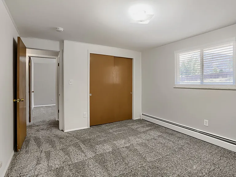 512 Maple St — Photo 12