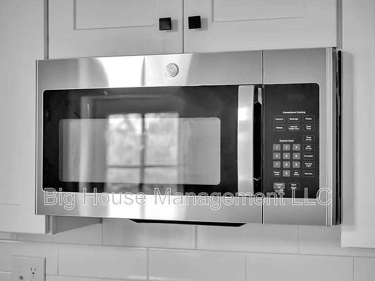 707 Druid Park Lake Dr — Photo 17