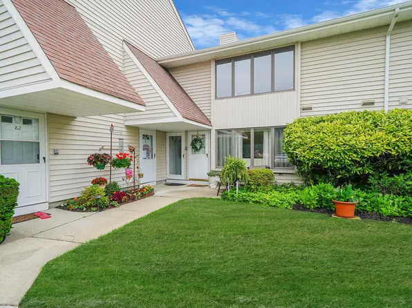 20 Laurel Avenue #79, East Islip, NY 11730