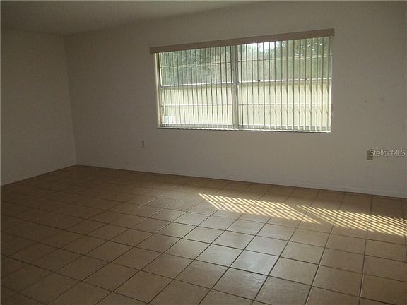 5th image of 4049 Wren Ave