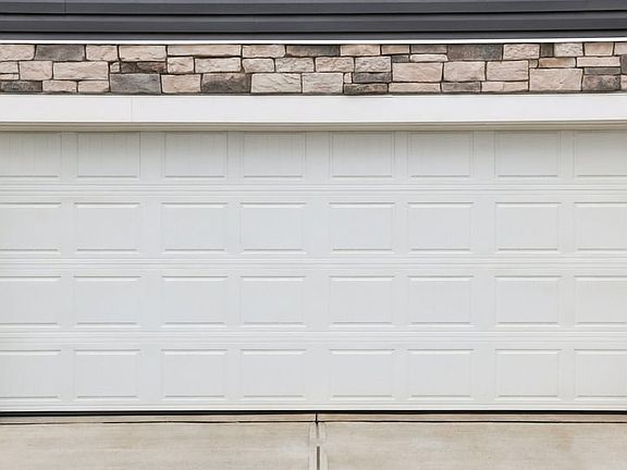 3rd image of 523 Whitewater Rdg