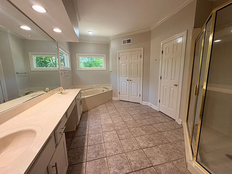 1703 Bryn Mawr Cv — Photo 19