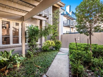 4141 Buena Vista St APT 102, Dallas, TX, 75204