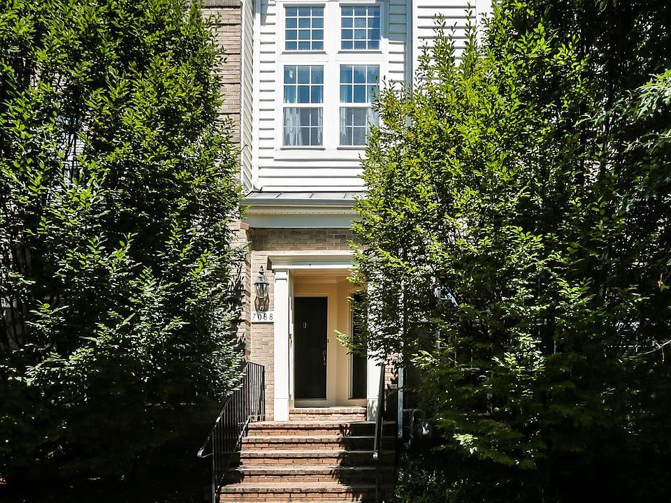 1st image of 7088 Little Thames Dr