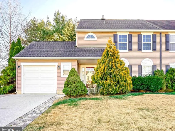 109 Old Orchard Dr, Sicklerville, NJ 08081
