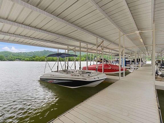 3rd image of 25 McIntosh Cir