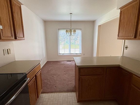 5th image of 37515 Stonegate Cir