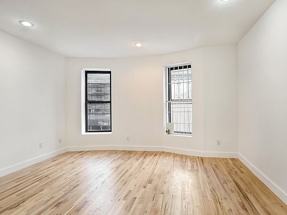 4th image of 1484-1486 Lexington Ave #3B