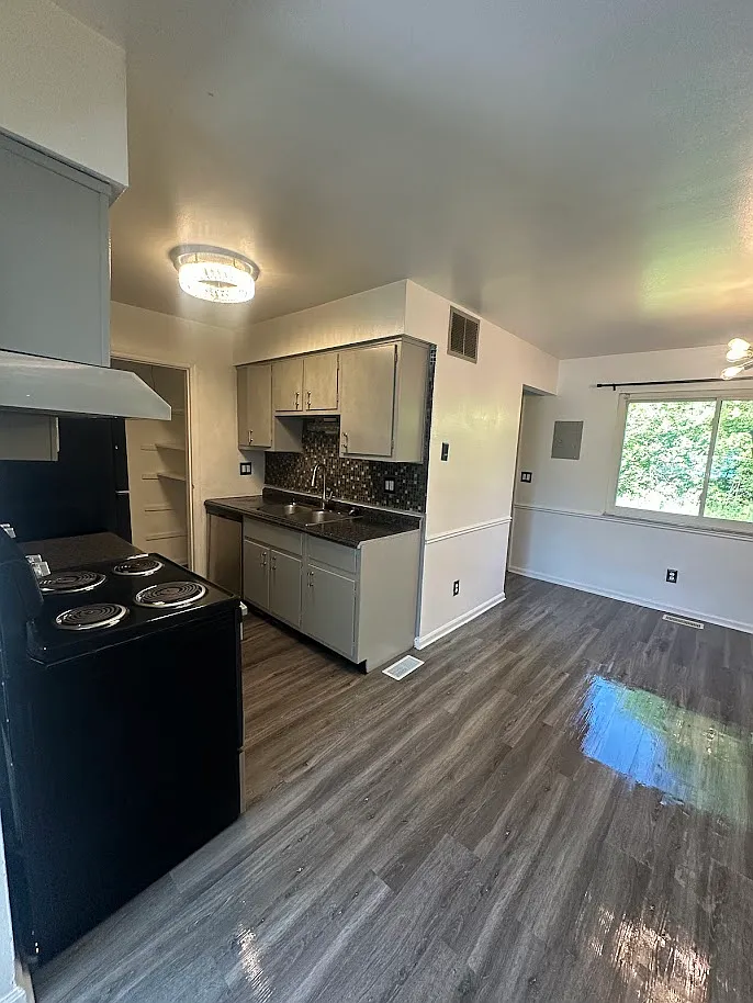 3000 Benchwood Road - 1 — Photo 4