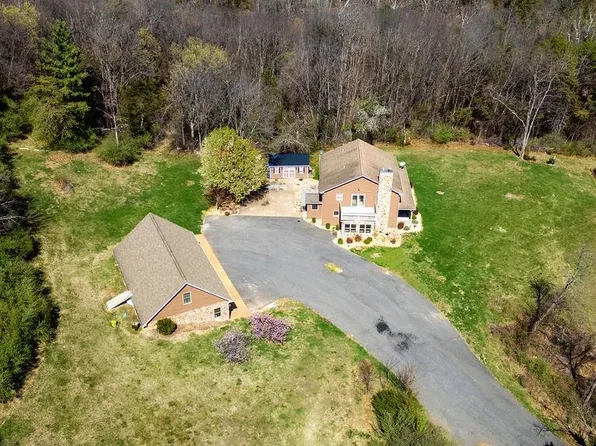 840 Commerce Rd, Staunton, VA 24401