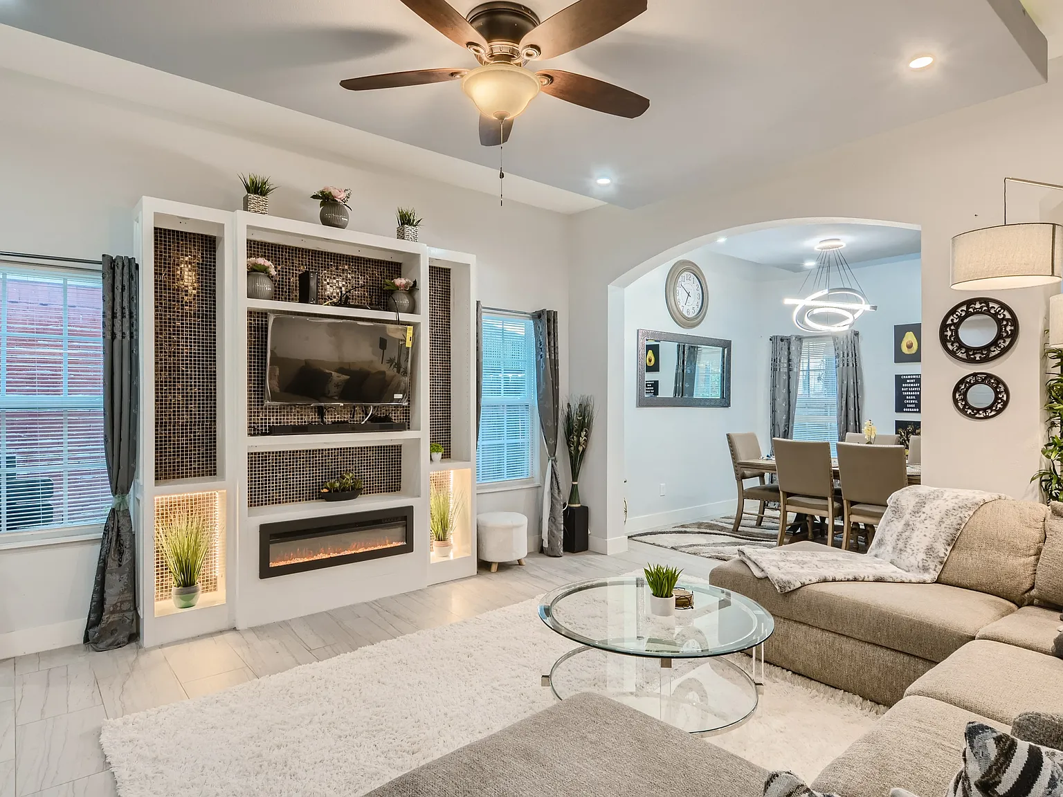 4 bed, 2192 sqft, $5,000 — Photo 3