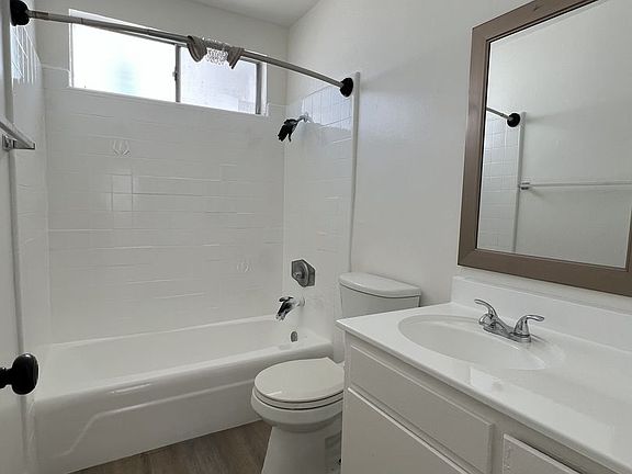 4th image of 415 N Avenue 50 Unit 8