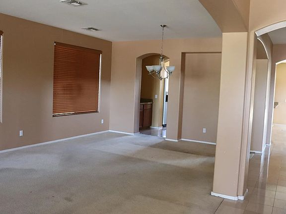 4th image of 4933 W Desert Ln