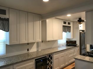 210 Carson St, Springdale, PA 15144