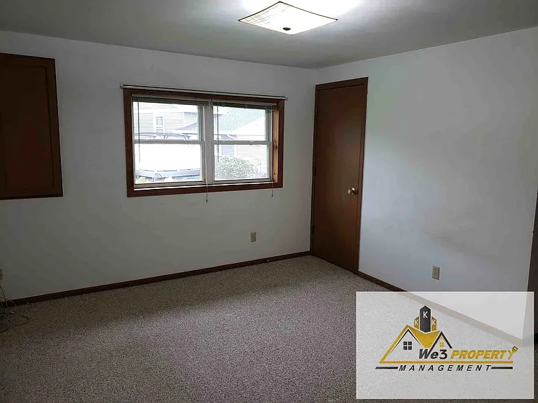 1366 Field Ct #1366 — Photo 4