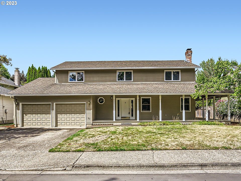 1st image of 523 NE Goldie Dr