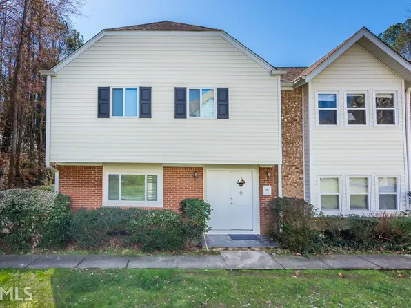 7114 Stonington Dr NE, Sandy Springs, GA 30328